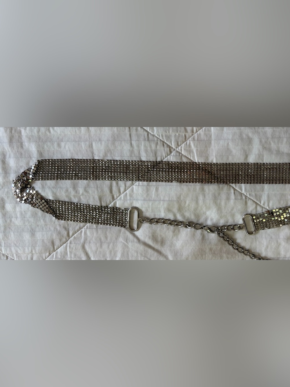 WHBM White House Black Market
Silver chain belt